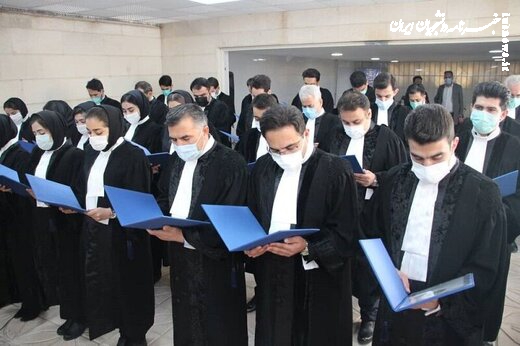 خروج آزمون وکالت از انحصار 