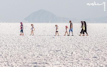 عکس زیبا از دریاچه نمک ارومیه/ دریاچه ای که نیست...