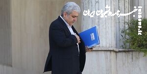  سورنا ستاری استعفا کرد