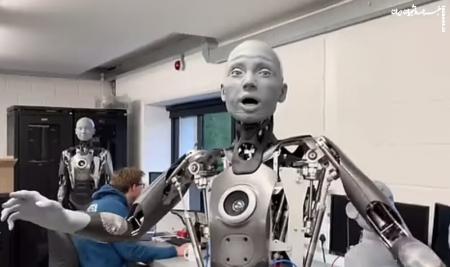 توانایی صحبت‌کردن ربات‌های انسان‌نما باعث می‌شود انسان‌ها بیشتر به آن‌ها اعتماد کنند
