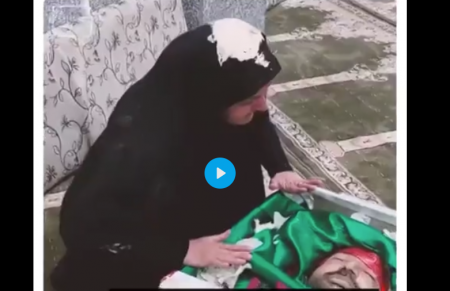 فیلم| وداع سوزناک همسر و دختر شهید مدافع امنیت