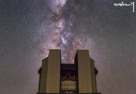 عکس شگفت‌انگیز کره ماه بر فراز رصدخانه ملی ایران