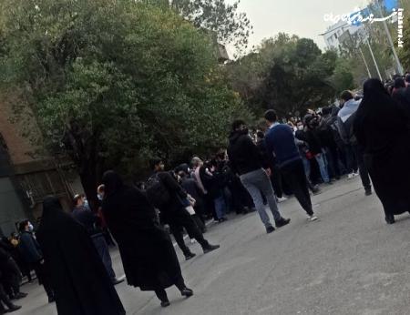 لیدر میانسال در تجمع دانشجویی دانشگاه تبریز!