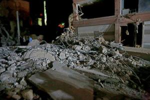 فرو ریختن بخشی از سازه متروپل آبادان