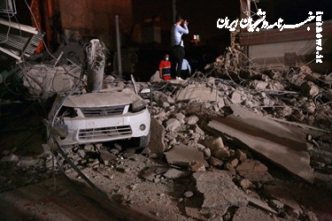 فرو ریختن بخشی از سازه متروپل آبادان