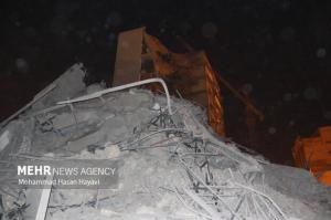  ریزش مجدد باقیمانده ساختمان متروپل