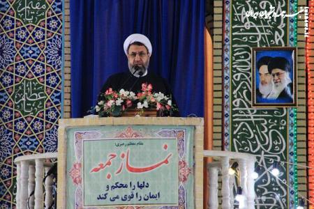 امام جمعه کرمان: آمریکا پشت تمام این اغتشاشات است