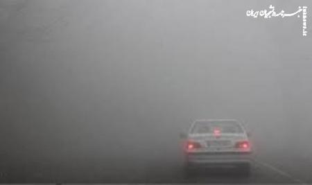 مه گرفتگی باعث کاهش دید افقی در جاده های خراسان رضوی 