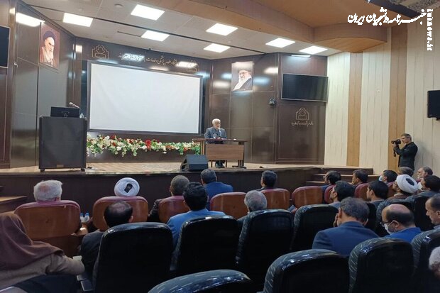  آیفن ۱۴ به راحتی از آمریکا وارد می‌شود اما ورود دارو مشکل است!