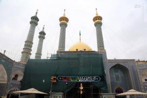 تصاویر| سیاه‌پوش شدن حرم حضرت معصومه (س) در آستانه فاطمیه