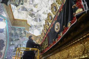 تصاویر| سیاه‌پوش شدن حرم حضرت معصومه (س) در آستانه فاطمیه