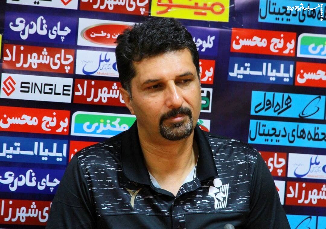 سرمربی پیکان: بازی با صدرنشین لیگ برتر سخت است