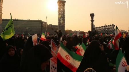 گزارش مردمی از تجمع بزرگ ۹ دی در میدان امام حسین +فیلم
