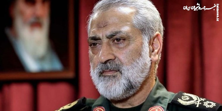 قرارگاه‌های فرماندهی دشمن علیه آزادی و استقلال ملت ایران هستند 