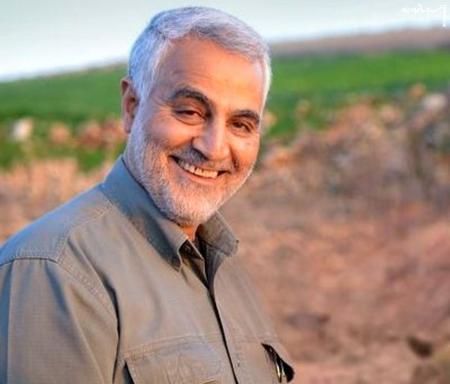 فیلم| حضور گسترده مردم  جهت زیارت مزار شهید" حاج قاسم سلیمانی"