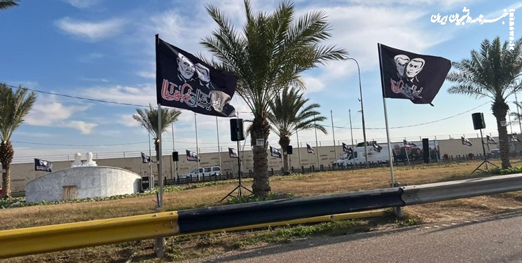 آماده سازی مراسم یادبود شهید سلیمانی و ابومهدی المهندس