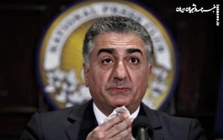 مجری  هم از حجم جفنگیات  رضا پهلوی خندش میگیره!  +فیلم 
