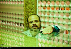 تصاویر| گلابشویی حرم حضرت شاهچراغ (ع) به مناسبت میلاد امیرالمونین (ع)