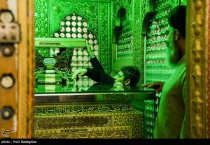 تصاویر| گلابشویی حرم حضرت شاهچراغ (ع) به مناسبت میلاد امیرالمونین (ع)