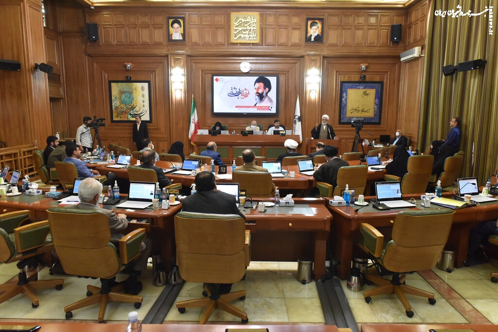 اعضای شورای شهر تهران بخشی از حقوق خود را به زلزله زدگان خوی هدیه دادند