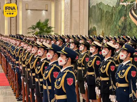 استقبال نیروهای زن ارتش چین از رئیسی/ حساس نشو حساس نشو +فیلم