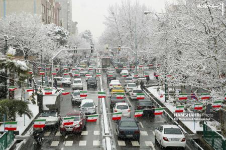 آخرین وضعیت ترافیکی تهران در روز بارش برف و باران/ ترافیک کدام بزرگراه‌ ها سنگین تر است؟