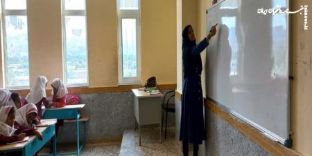 برخورد آموزش و پرورش با معلم خاطی/ ضرب و شتم دانش‌آموز دهدشتی توسط معلم