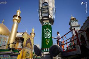 تصاویر| نصب کتیبه‌های ولادت سرداران کربلا در نجف