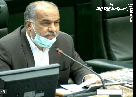 واکنش به مصوبه معافیت خانه های لوکس در مجلس ؛ به نام محرومان به کام ثروتمندان 