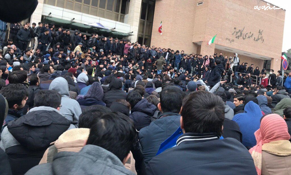 تدوین دستورالعمل بخشودگی دانشجویان درگیر در حوادث اخیر/ عفو رهبری شامل همه دانشجویان می‌شود