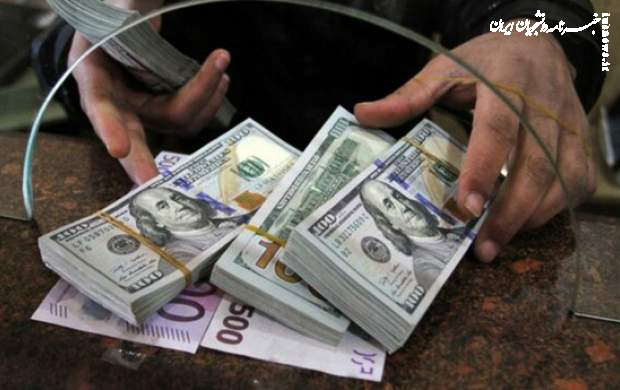 صرافی‌ها دلار با کارت ملی را چند می‌فروشند؟