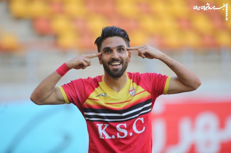 ستاره فولاد بازی استقلال را از دست داد