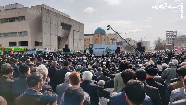 اجتماع عظیم«منتظران ظهور» در مشهد مقدس آغاز شد