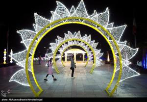 تصاویر| برگزاری بزرگترین جشن نور کشور در بوستان ملت