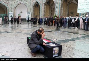 تصاویر| تشییع پیکر مرحوم غفوری‌فرد در حرم امام رضا(ع)