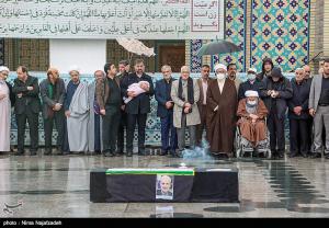 تصاویر| تشییع پیکر مرحوم غفوری‌فرد در حرم امام رضا(ع)