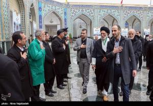 تصاویر| تشییع پیکر مرحوم غفوری‌فرد در حرم امام رضا(ع)