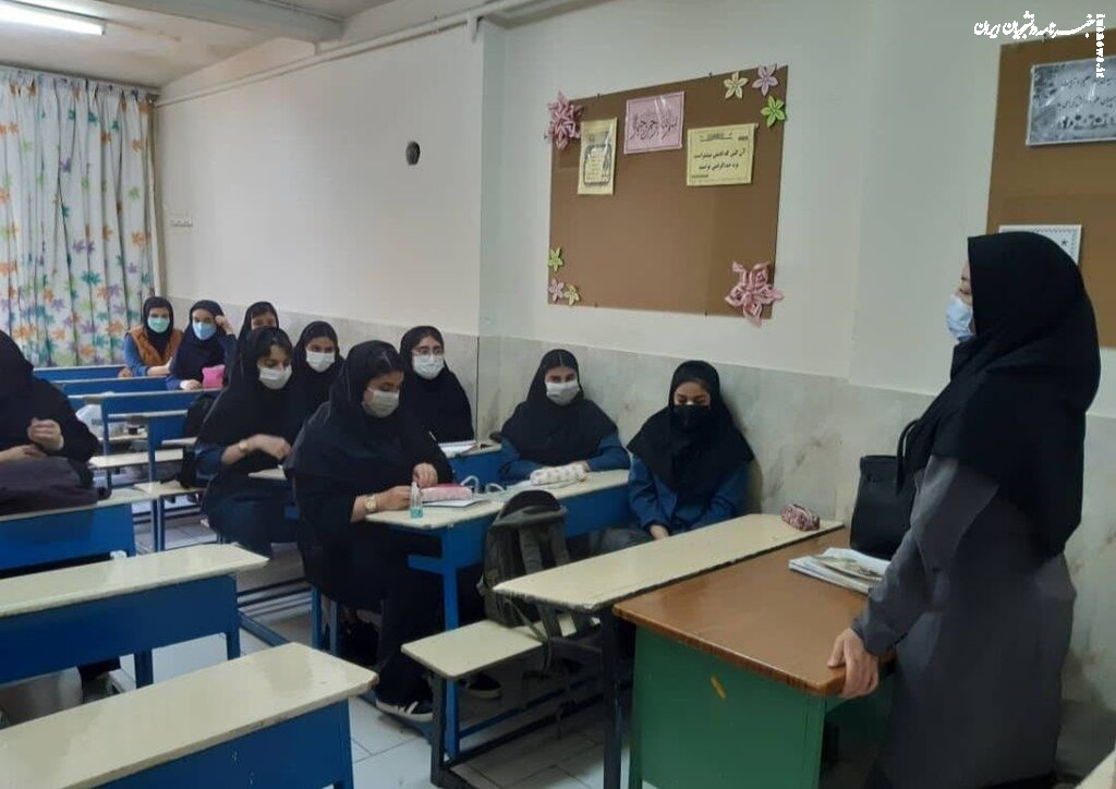 ماجرای پخش فیلم غیراخلاقی در مدارس/  اولیا به محتوای کلیپ اعتراض کردند