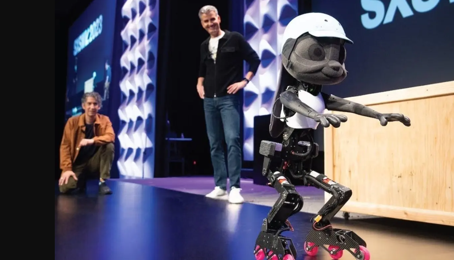 فیلم|  غلت‌زدن و حرکات نمایشی ربات اسکیت‌باز جدید دیزنی