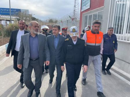 وزیر کشور از عوارضی تهران- قم بازدید کرد
