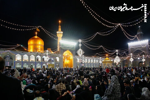  ۲ میلیون زائر و مجاور سال جدید شمسی را در حرم امام رضا (ع) جشن گرفتند