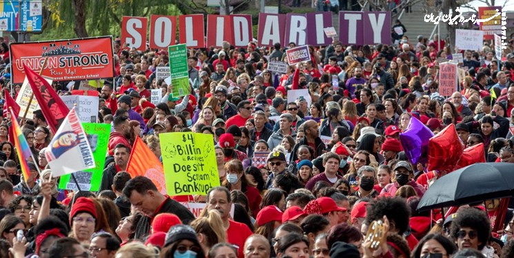 اعتصاب معلمان و کارکنان مدارس لس‌آنجلس در اعتراض به حقوق پایین