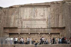 تصاویر| بازدیدمسافران نوروزی از تخت جمشید