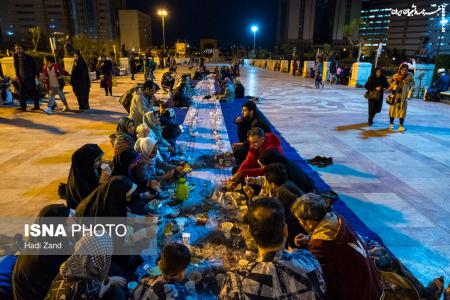 افطاری در در پارک آب و آتش تهران +عکس