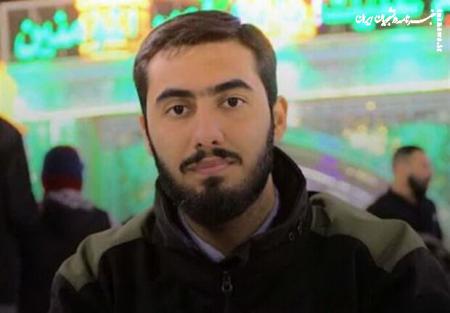 فیلم| نماز شهید آرمان علی‌وردی قبل از شهادت بر سر مزارش