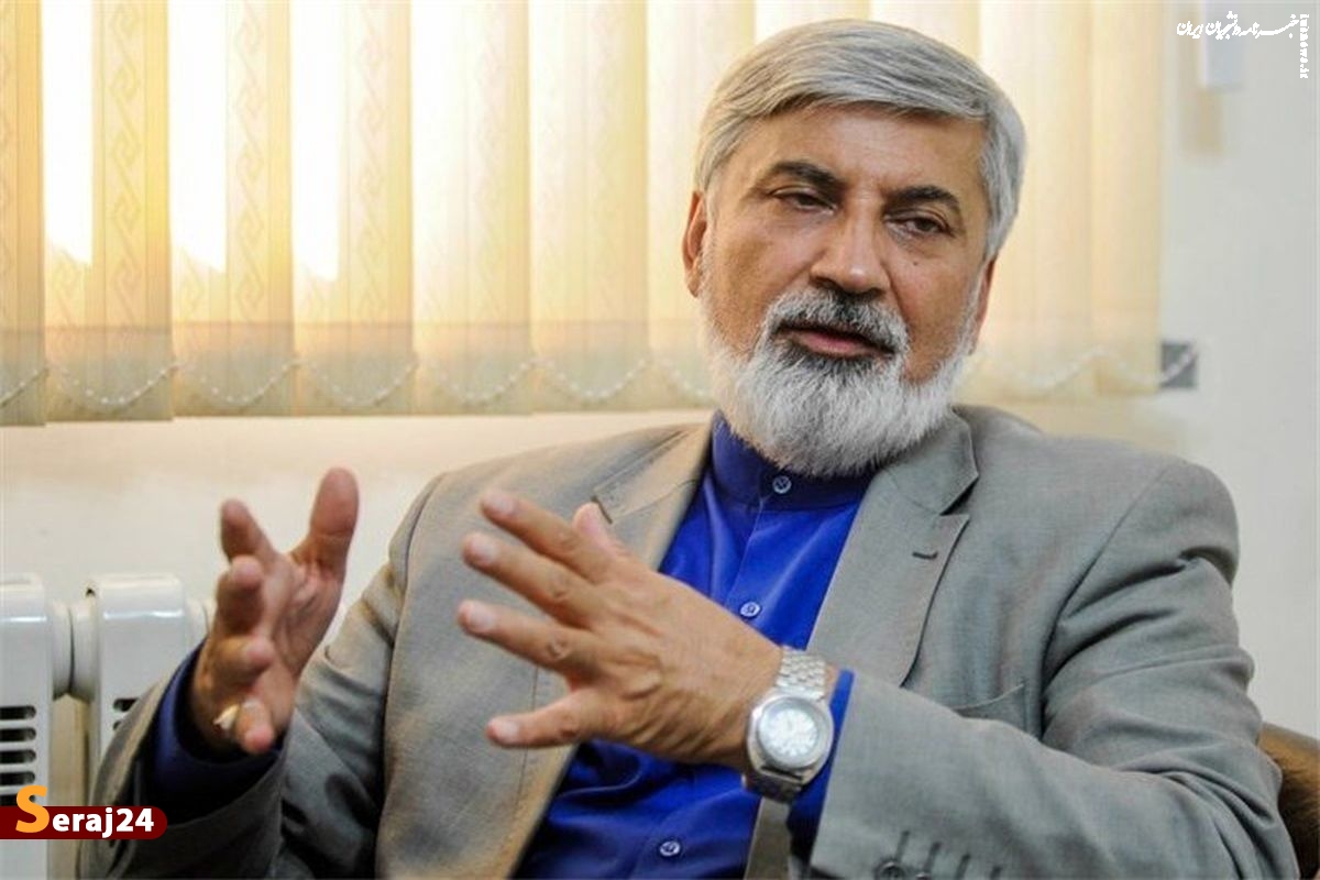 جمهوری اسلامی با تحقق شعار استقلال و آزادی جلوه ارزشمندی یافته است