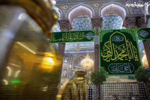 عکس| نصب کتیبه‌های ولادت امام حسن مجتبی(ع) در کربلا