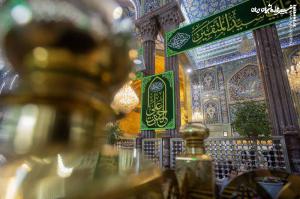 عکس| نصب کتیبه‌های ولادت امام حسن مجتبی(ع) در کربلا