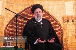 عکس| حضور رئیس جمهور در مراسم احیای شب نوزدهم ماه رمضان در امامزاده صالح(ع) تهران 