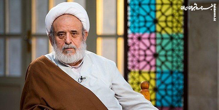 جرم خدا چیست که با بی‌حجابی با او لج می‌کنید؟ ؛ این لجبازی به درد مردم هم نمی‌خورد